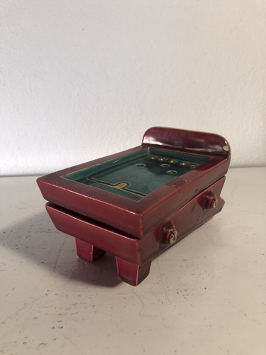 Cendrier distributeur - , de