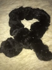 Foulard femme en peau de lapin