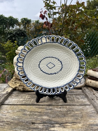 Plat ajourés relief - plat,