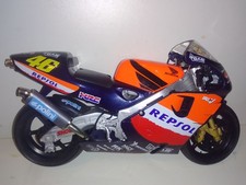 Moto Honda Gp Valentino Rossi VR46 GUILOY 1:6 ème