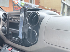 Support de téléphone Citroën Berlingo et Peugeot Partner