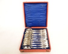 12 cuillères à café argent massif Minerve perles 207gr coffret XIXème siècl