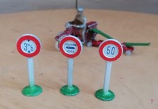 Jouet Ancien Figurines Cofalu Panneaux Routier Quiralu Aludo Starlux Salza Dinky