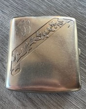 Boite à cigarettes ancienne