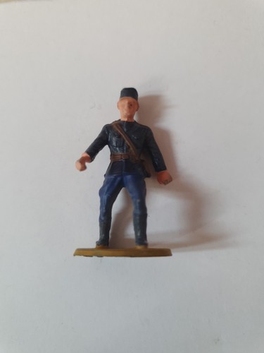 Starlux gendarme a pied - ,