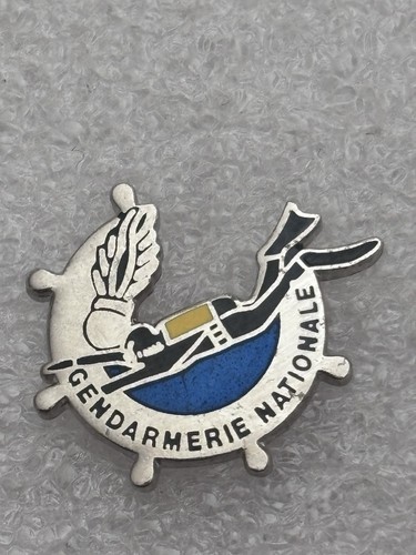 Pin gendarmerie national - pin's,