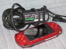 Console Sony PSP Rouge en état neuf avec 1 top jeu: Final Fantasy IV Complete Ed