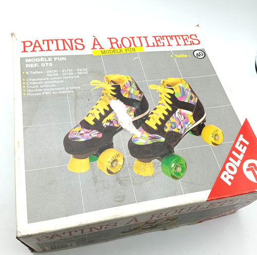 Paire patins roulettes - patins,