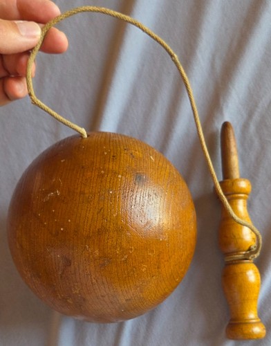 Gros bilboquet vintage bois - gros, en