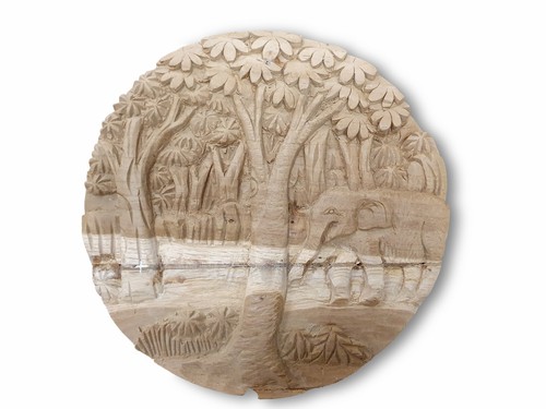 Elephants sculpture sur bois - sur,
