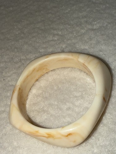 Bracelet jonc rigide plastique