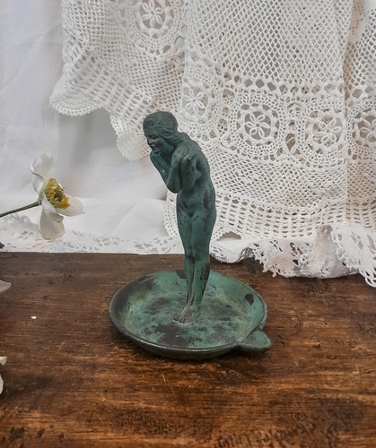 Frileuse par max verrier - la, le