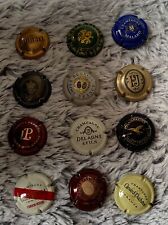 Capsules de Champagne toutes différentes  lot de 12 Perrier Jouet,Ruinart,Mallar
