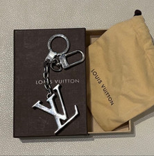 Porte-clés LOUIS VUITTON Portoclet Porte Cles Initial LV Argent avec boite