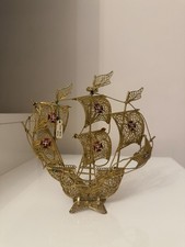 Figurine présentoir navire