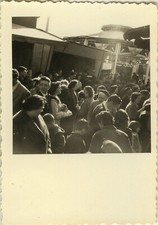 PHOTO ANCIENNE - VINTAGE SNAPSHOT - FÊTE FORAINE MANÈGE ATTRACTION FOULE 2