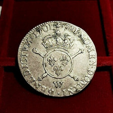 Louis XIV  (1/2) Demi Ecu aux Insignes Buste du type aux Palmes 1701 W (Lille)