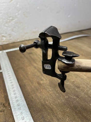 Old tool outil - /, ancien,