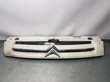 7804N2 grille gauche capot