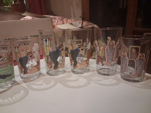 Tintin lot 7 verres - , a