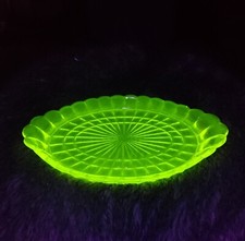 Plateau en verre ancien, Plat