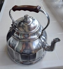  Ancienne Grande Bouilloire en Alu Poignée Bakelite Cuisine Déco Camping  