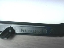 Console central (interieur plastique) RENAULT GRAND SCENIC 2 PHASE 1 7701207890