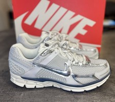 Nike Zoom Vomero 5 Photon Dust