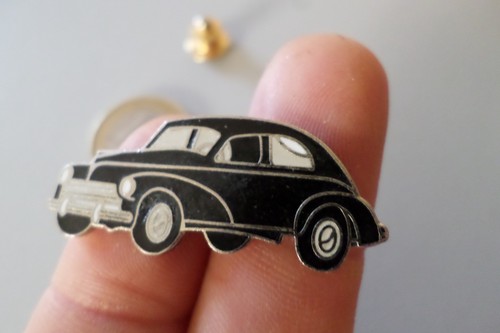Pin broche insigne - broche, voiture