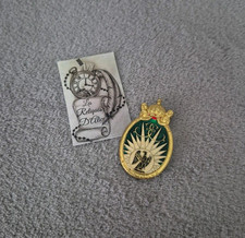 Insigne / pucelle 13 e