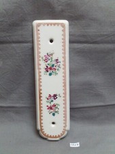 Plaque de propreté en porcelaine de Paris décor floral émaillé (CA67)