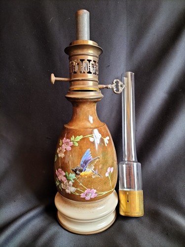 Lampe pétrole en - à,