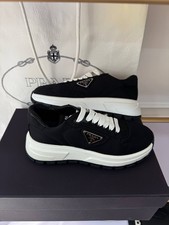 Prada Baskets logo