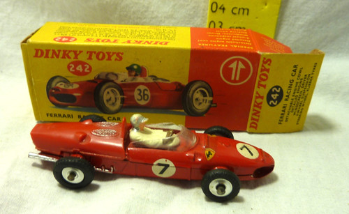 Dinky toys 43 ferrari - toys, 1/43