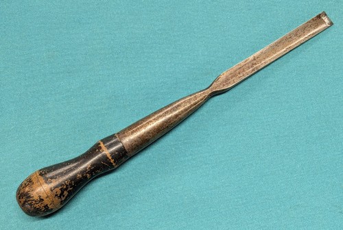 Vintage incannel type gouge - incannel,