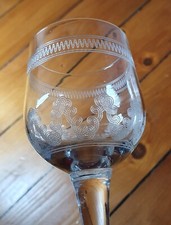 Suite de 6 verres à vin en