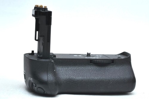 Canon oem e11 battery grip - battery,
