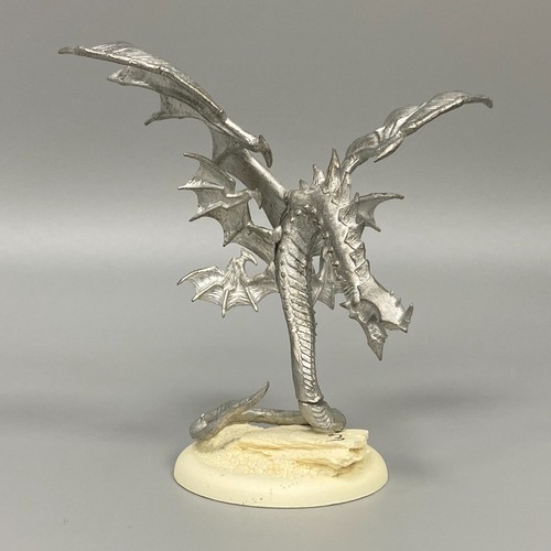 Warmachine hordes angel ius - warmachine,