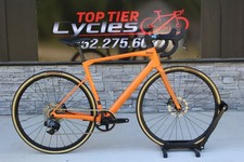 54 cm - 2022 BMC Roadmachine X