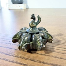 Boîte à secret ancienne en