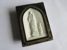 Cadre Religieux - RELIQUAIRE Notre Dame Du Haut RONCHAMP - En plâtre sculpté