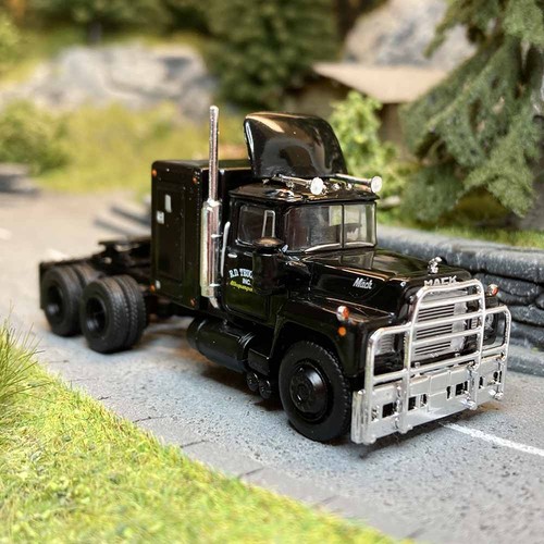 Camion tracteur mack 700 - rs,