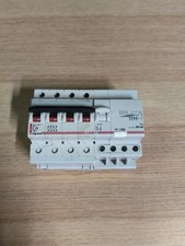 Disjoncteur LEGRAND 10A 4 P
