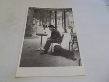 THEME PHOTOGRAPHIE  ROBERT DOISNEAU JACQUES PREVERT ET SON CHIEN A UNE TERRASSE