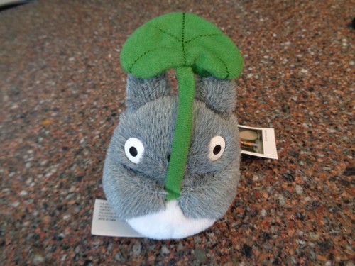 Neighbor totoro with leaf - totoro,