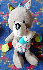 FB/ DOUDOU PELUCHE D'ACTIVITES GRELOT CHIEN LOUP MINIMI VERTBAUDET  35 CM TBE