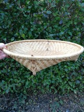 Plateau en osier ou paille sur