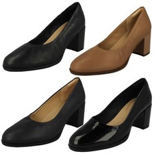 Escarpins En Cuir À Talons