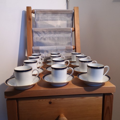 Lot tasses sous - tasses, sous-tasses