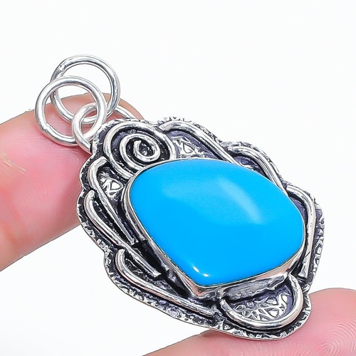Pendentif bijou ancien fait